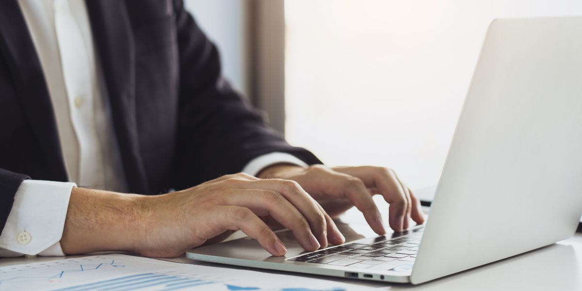 Why Sticky CTAs Are a Smart Conversion Tool for WordPress Websites